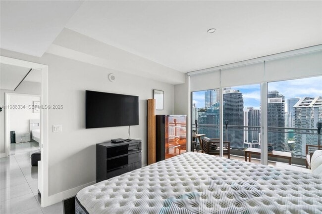 Photo - 92 SW 3rd St Unit 4702