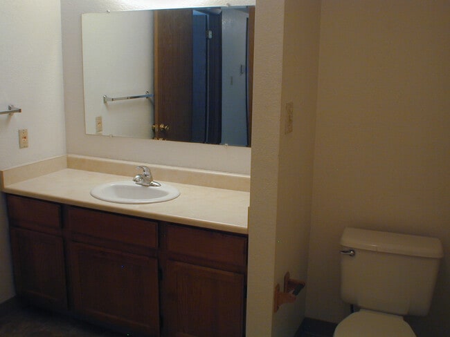 4037 Garden Ct Unit 4041