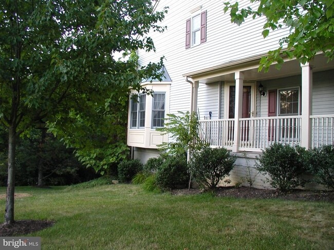 Building Photo - 8686 Manahan Dr