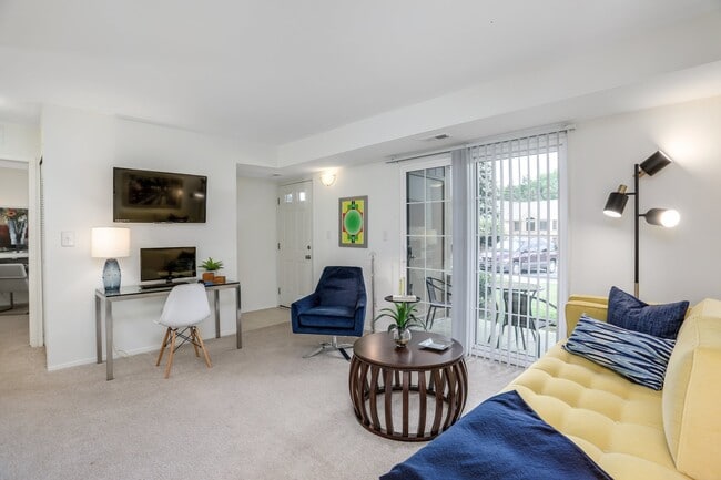 Photo - Saddle Creek Apartments