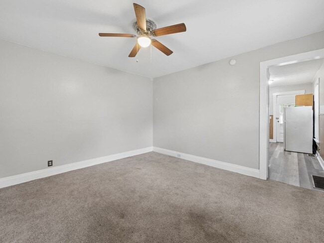 Photo - 15-17 John St Unit 15