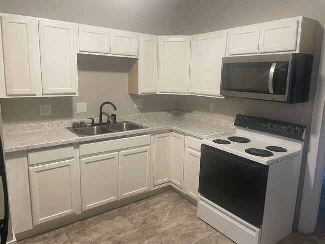 Photo - WNorthSt812-814 Unidad 812