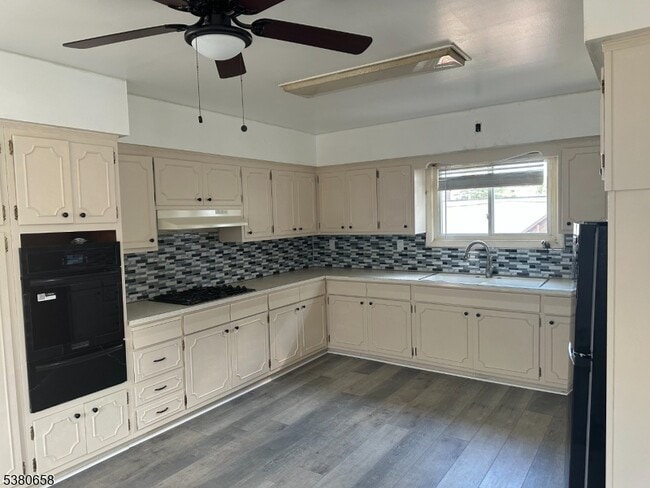 Building Photo - 296 Preakness Ave Rental