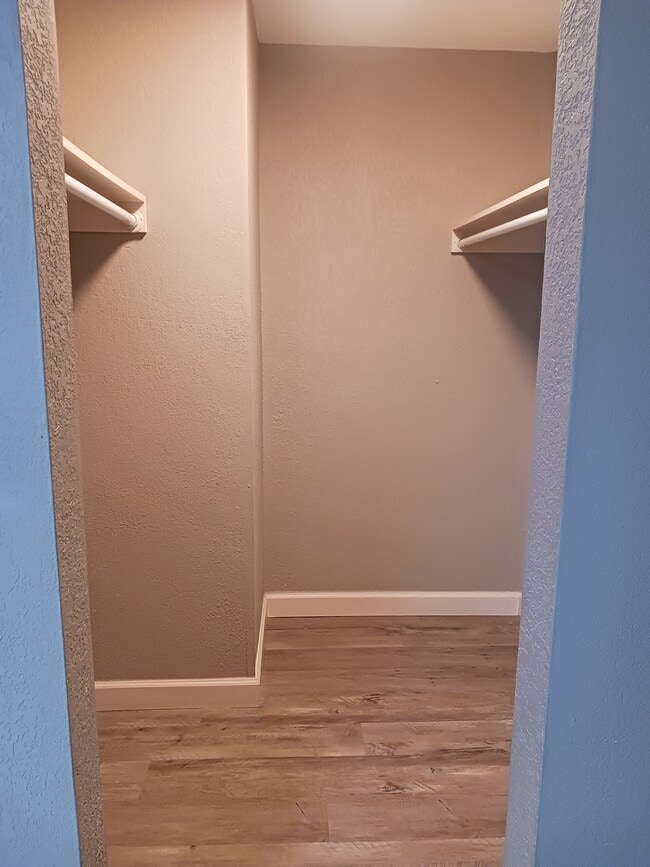 Photo - Pines Apartments