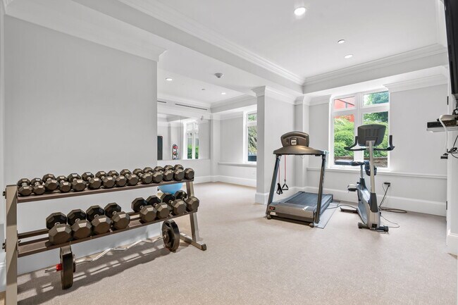 Photo - 1501 Commonwealth Ave Unit 103