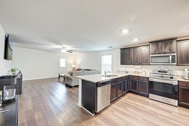 132 Maywood Ln