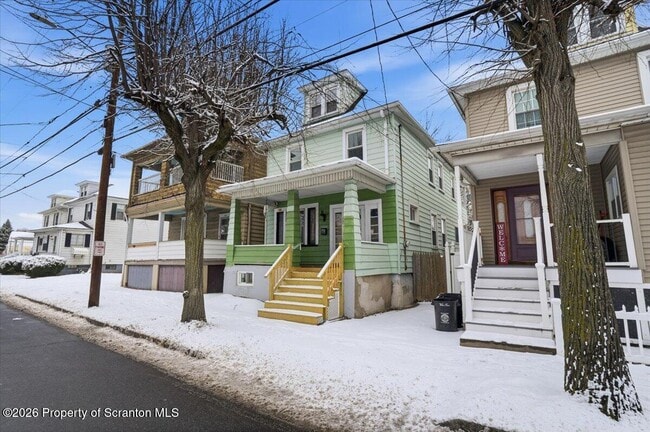 Photo - 239 Division St