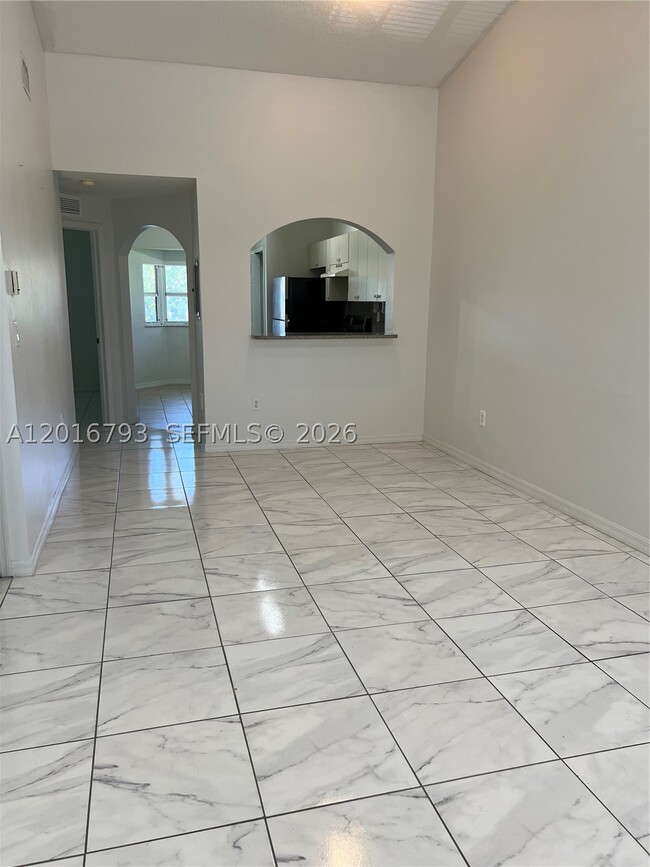 Photo - 2931 SE 12th Rd Unit 204-55