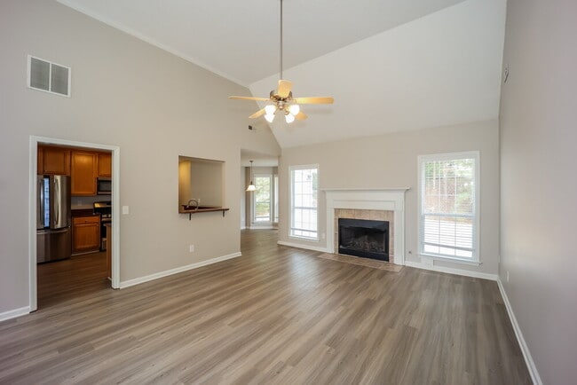 Photo - 309 Westhill Dr