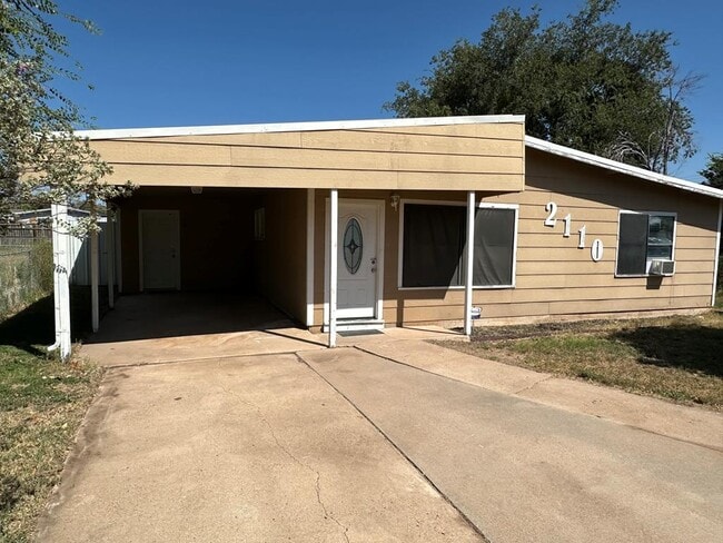 Building Photo - 2110 Glenwood Dr Rental
