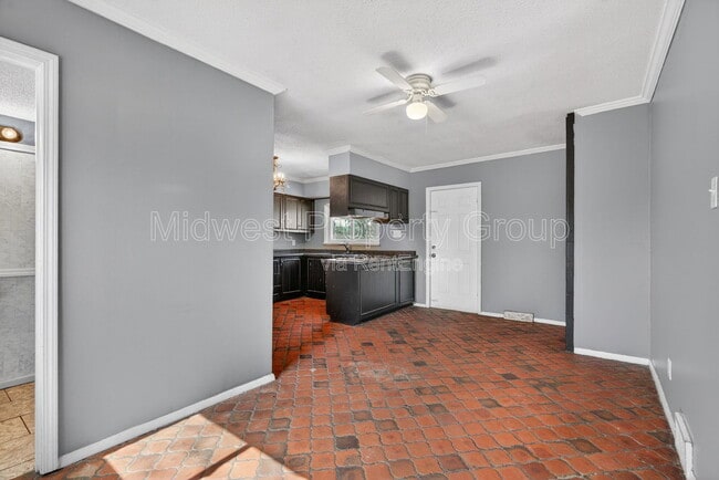 Photo - 153 Bascom Dr