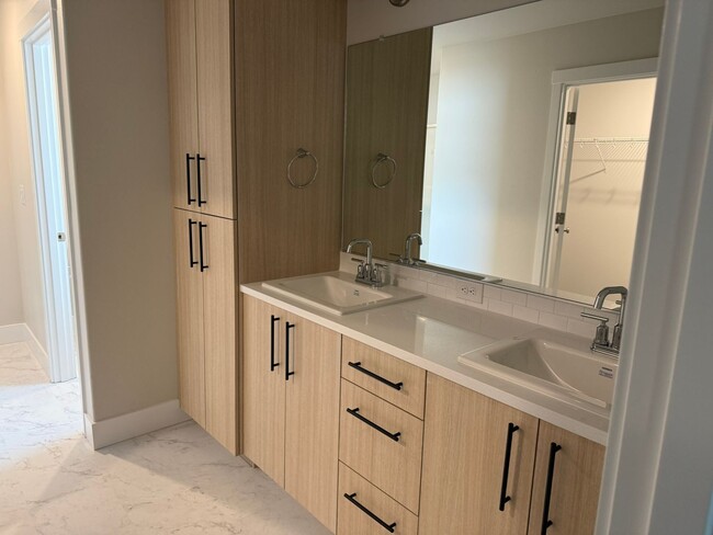 Photo - Beautiful Three Bedroom New Construction Home For Rent