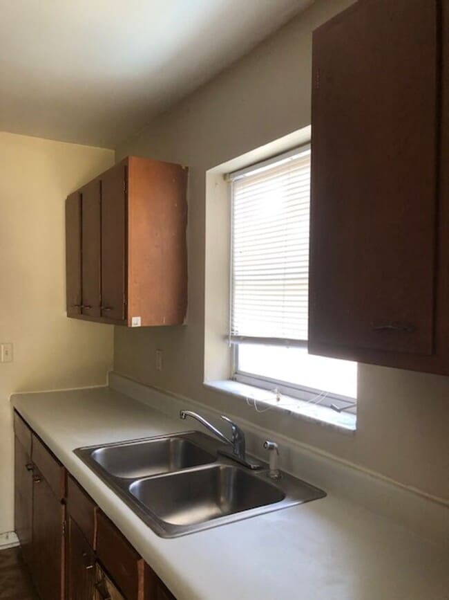 Photo - 3 Bed 1 Bath Home | Single Car Garage and ...