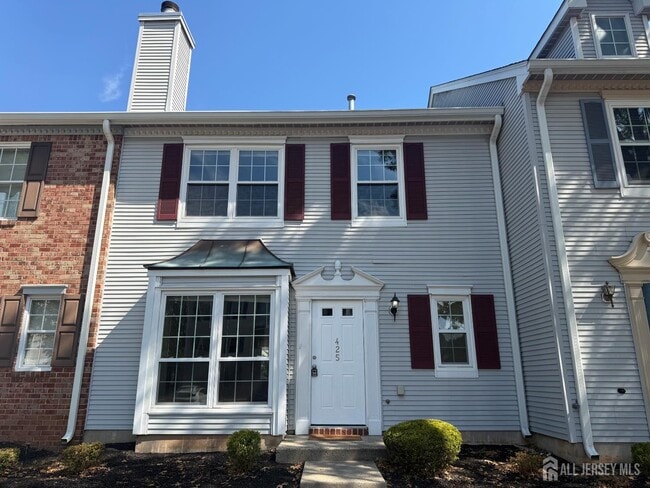 Building Photo - 425 Northam Dr
