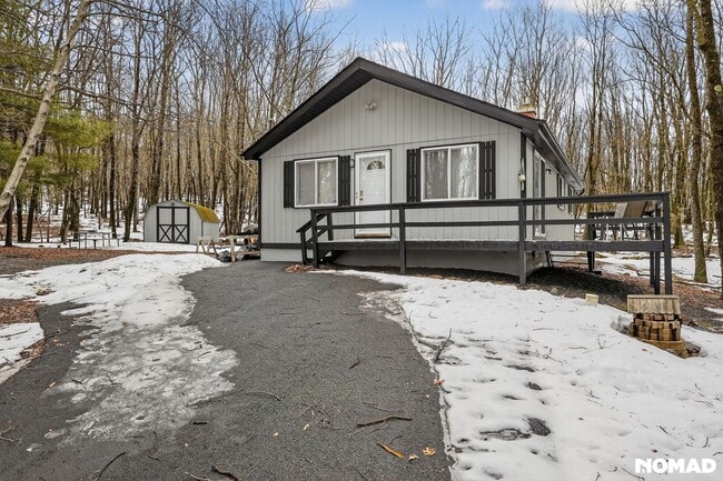 Photo - 102 Winding Way