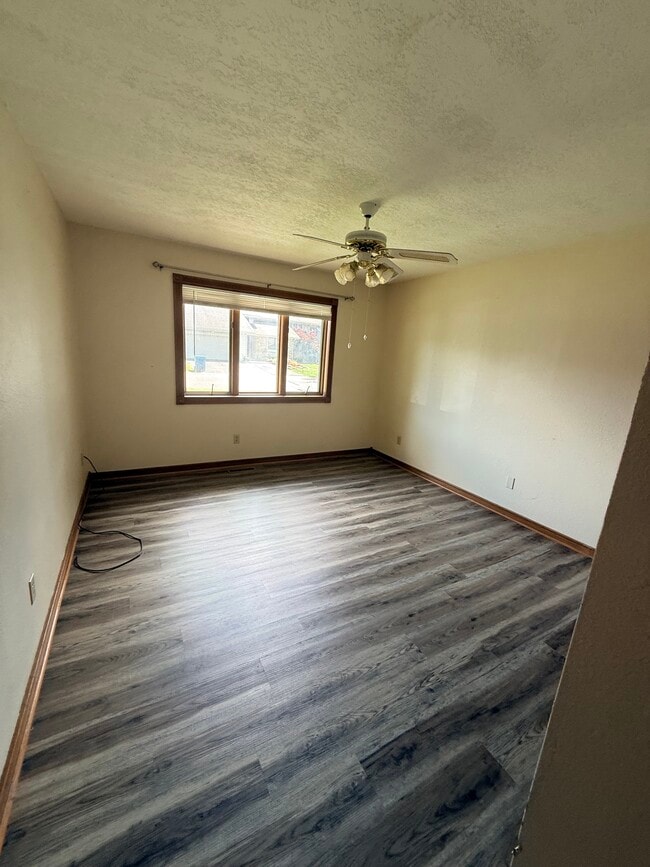 Photo - 156 Devonshire Dr