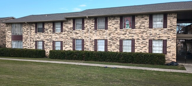 Photo - Kings Square