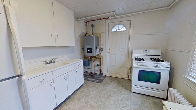 Photo - 31 E High St