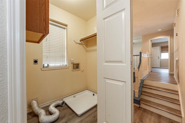 1227 Mabry Mill Rd