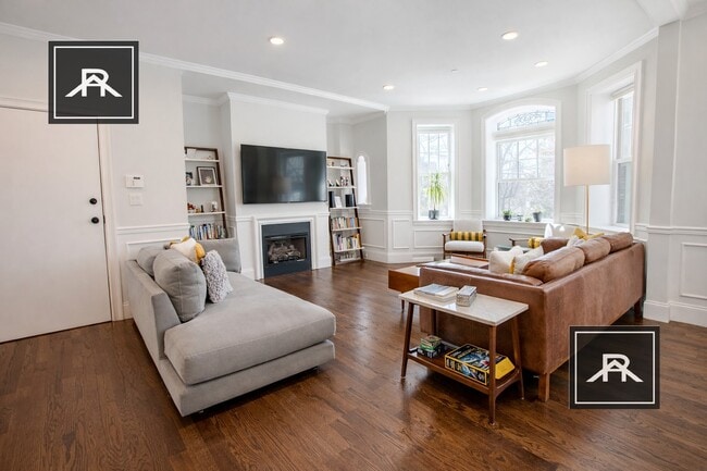 Photo - 128 Longwood Ave Unit 2