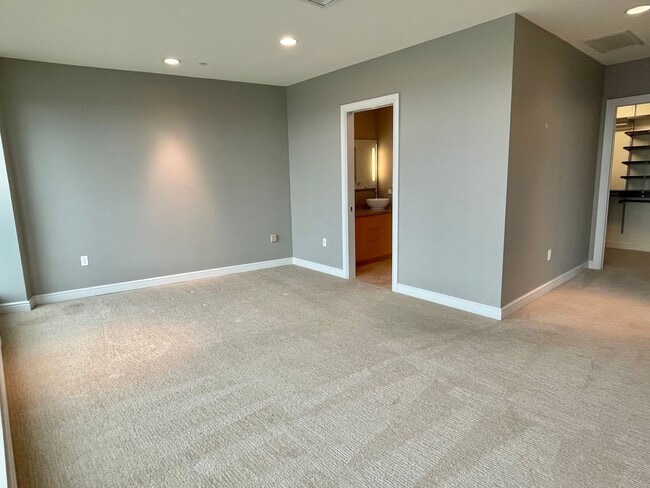 Photo - Luxury 2 Bed 2.5 Bath Condo in Central OKC