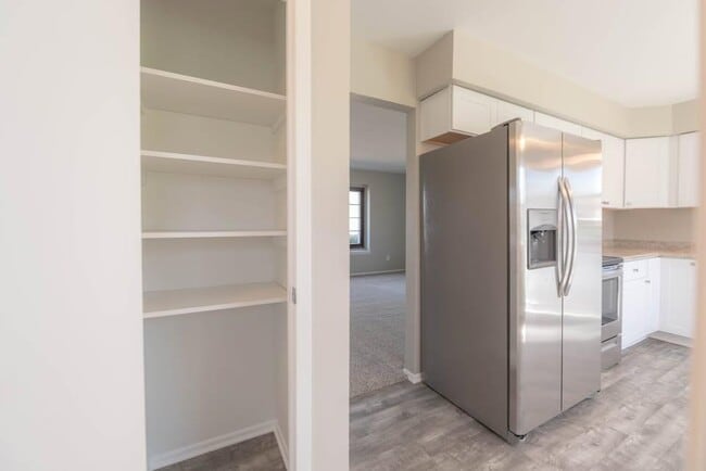 Photo - 734 Normandy Cir