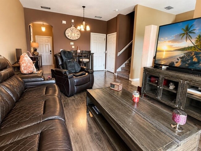 Photo - 1720 Retreat View Cir