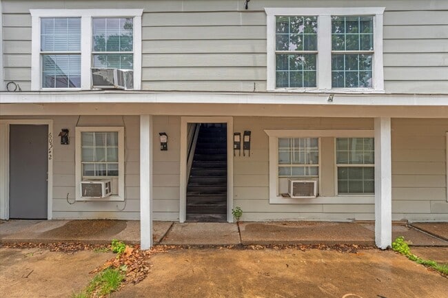 Photo - 607 Enid St