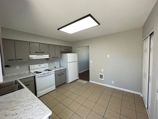 Photo - 3351-3353 Woodmar Ct. Unit 3353 Woodmar Ct.