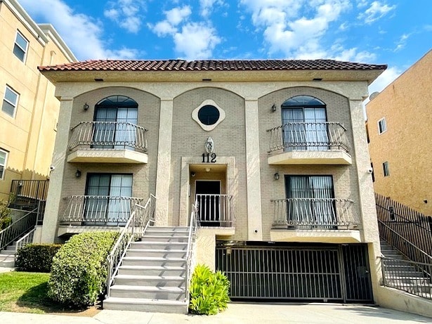 Photo - 112 S St Andrews Pl Unit 4