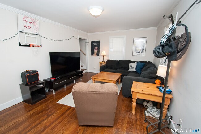 Photo - 435 Ruth St