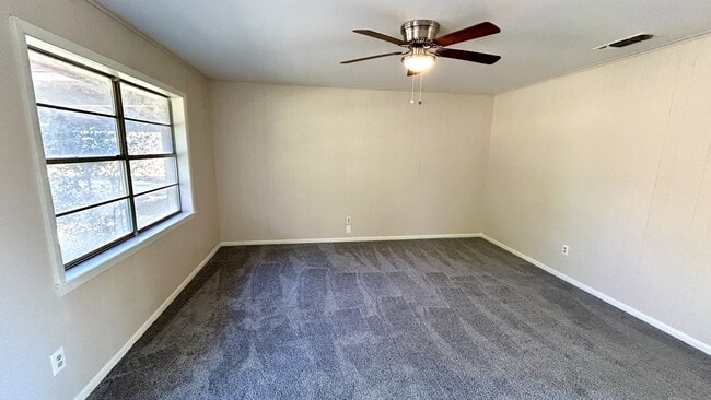 Photo - 140 VZ County Rd 2153