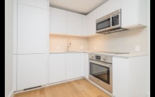 Building Photo - 335 Harvard St Unit #1 Rental