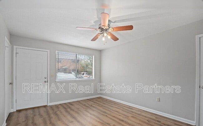 Photo - 4001 Mable St