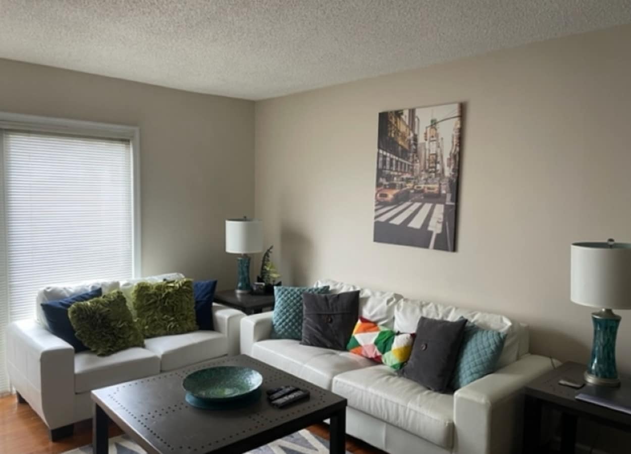 Photo - 1306 Doolittle Dr