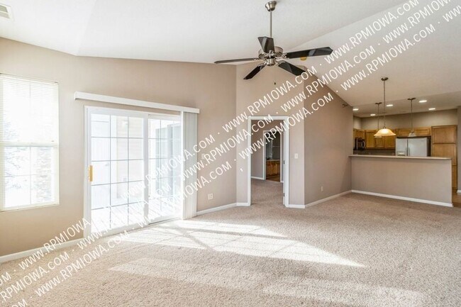 Photo - 1307 SE University Ave