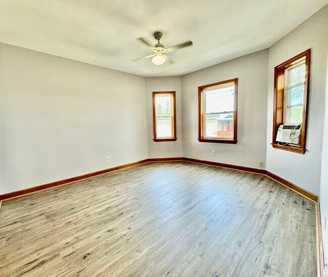 Photo - 7 Rawson Rd Unit 1