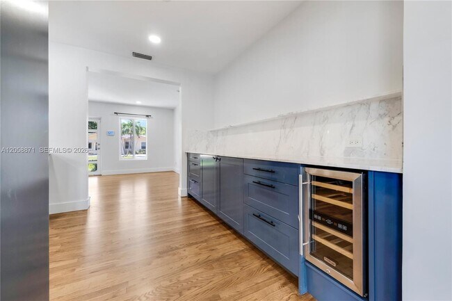 Photo - 101 NW 100th St