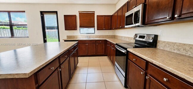 Photo - 191 SE 35 Ave