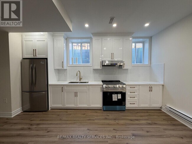 Photo - 3461 Mosley Gate