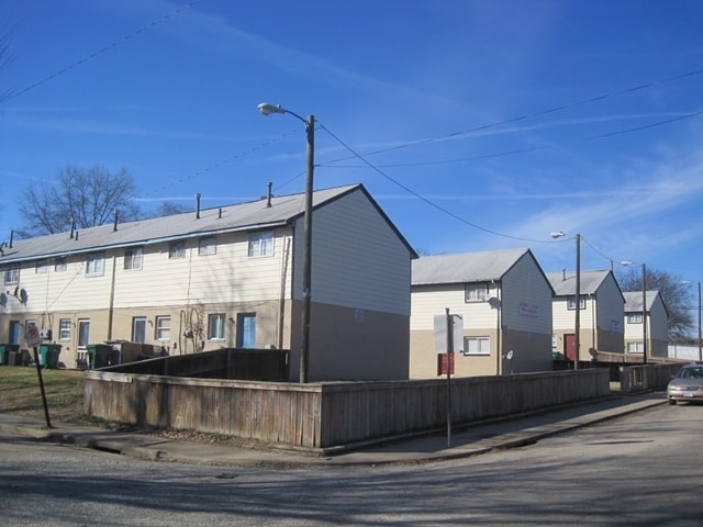 Lynnhaven Apartments - Lynnhaven Apartments