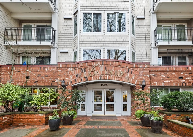 Photo - 1525 NW 57th St Unit 3