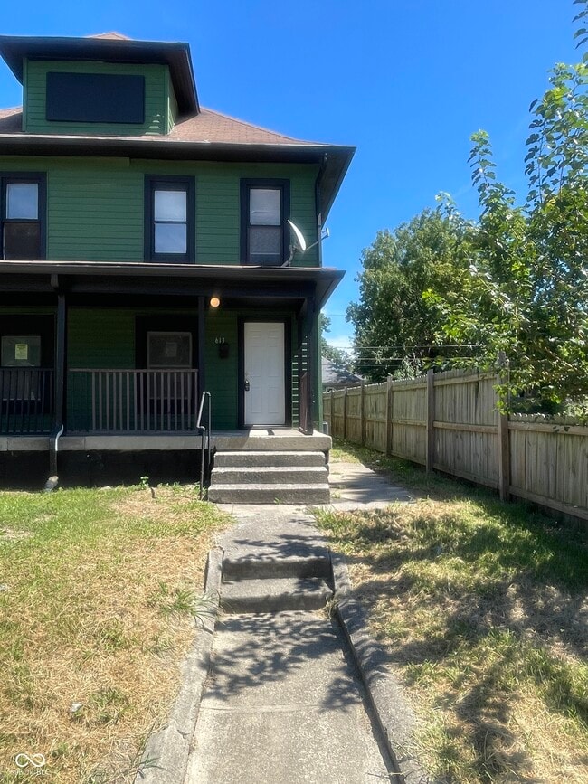 Building Photo - 613 N Tacoma Ave Rental