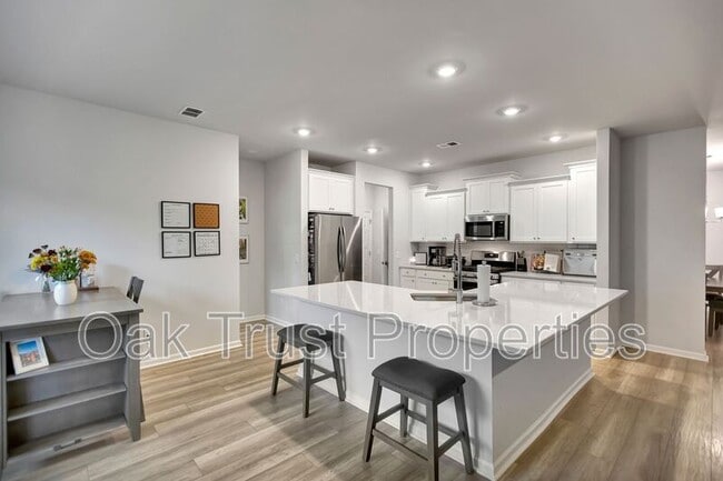 Photo - 430 Water Orchid Wy