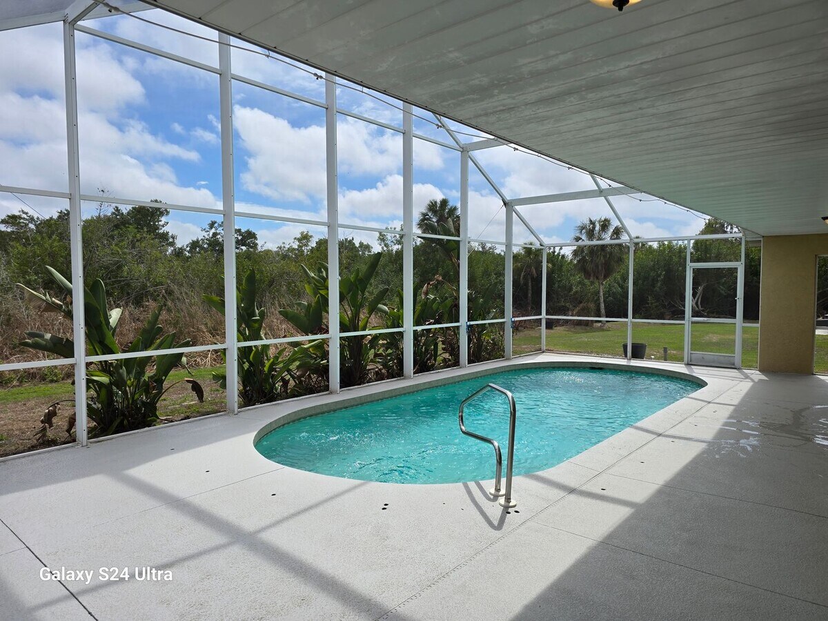 Photo - 2407 5th St E