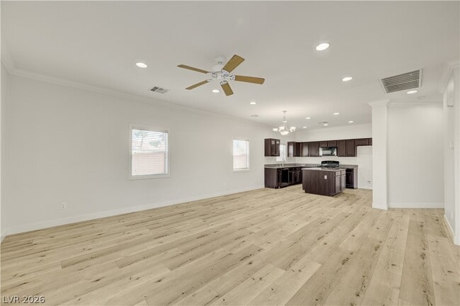 139 Bloomsbury Ave