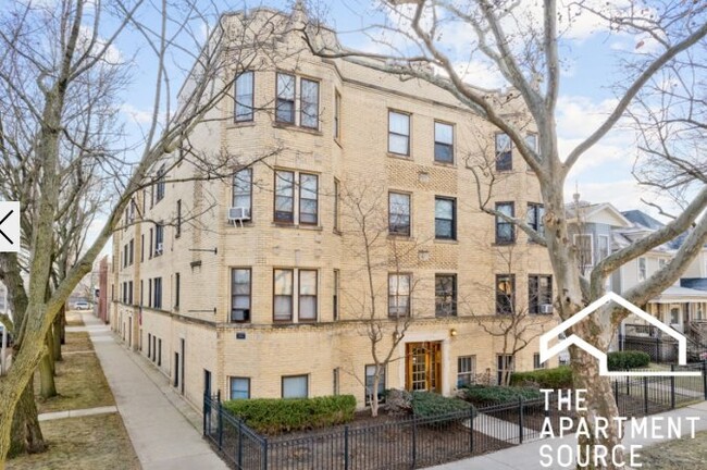 Photo - 1827 W Winona St Unit 2