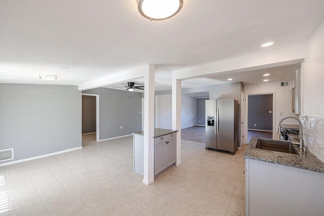 Photo - 11417 N Hacienda Dr
