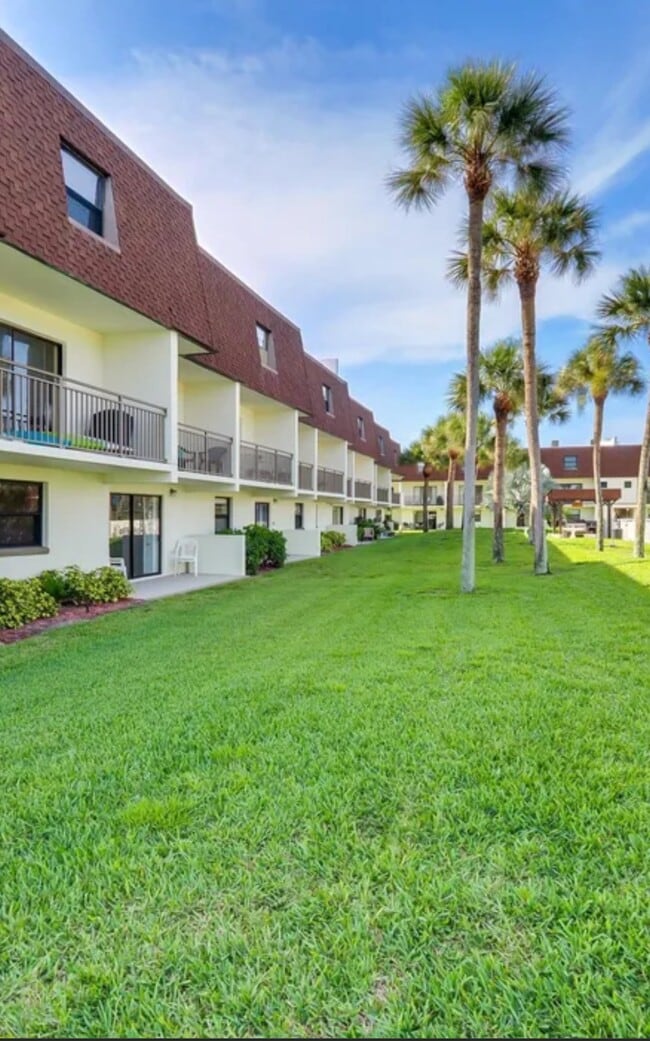 190 Paradise Blvd