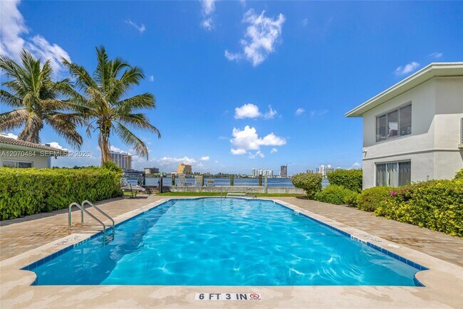 2250 Bay Dr Unidad 7